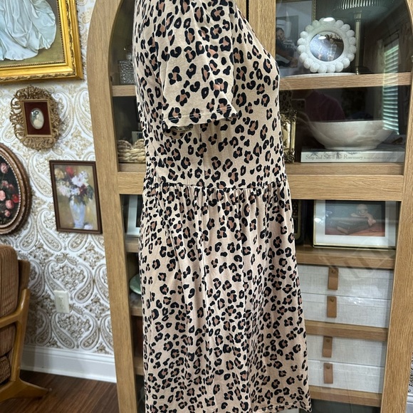 Wild & Fabel Leopard Print Short Sleeve Dress size XS - Picture 3 of 5